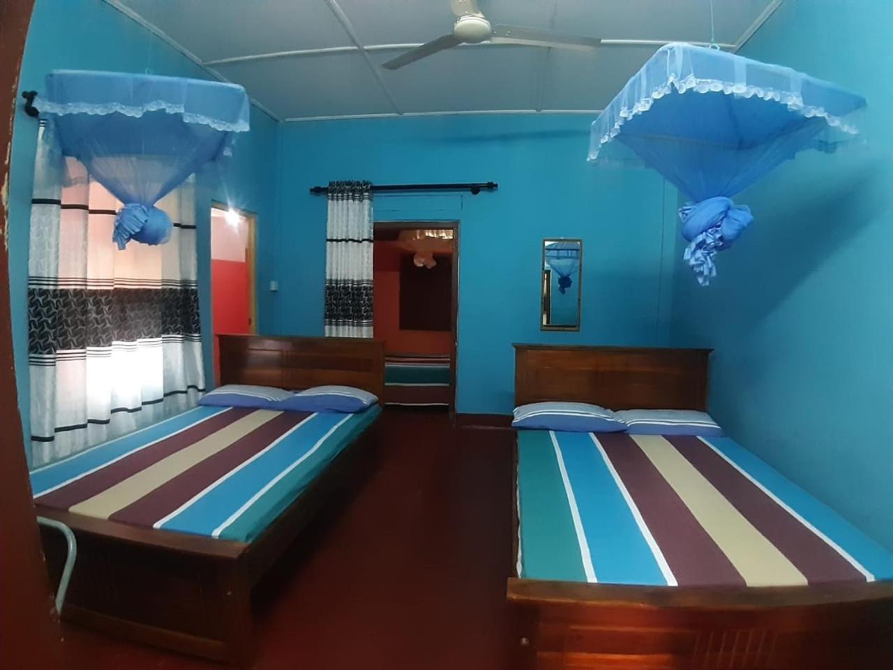 Amila Guest Hotel Trincomalee Bagian luar foto